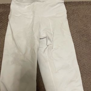 Alo Yoga 7/8 white Airbrush Leggings